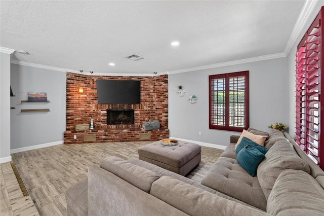 1894 OAKDALE LANE N, Clearwater, FL 33764