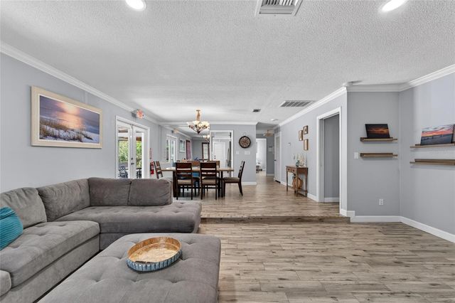 1894 OAKDALE LANE N, Clearwater, FL 33764