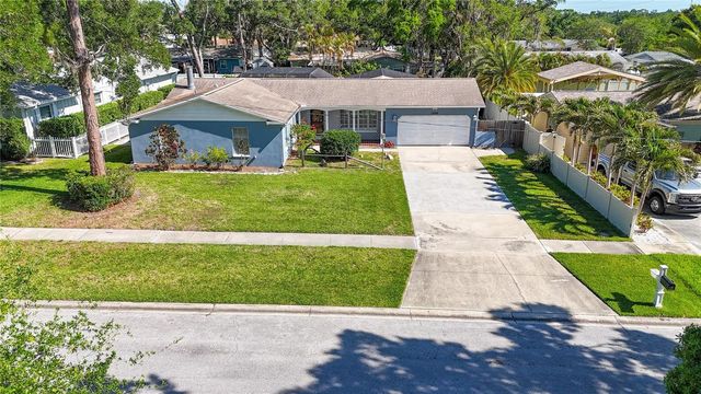 1894 OAKDALE LANE N, Clearwater, FL 33764