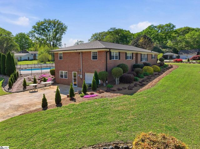 300 Bethel Drive, Mauldin, SC 29662