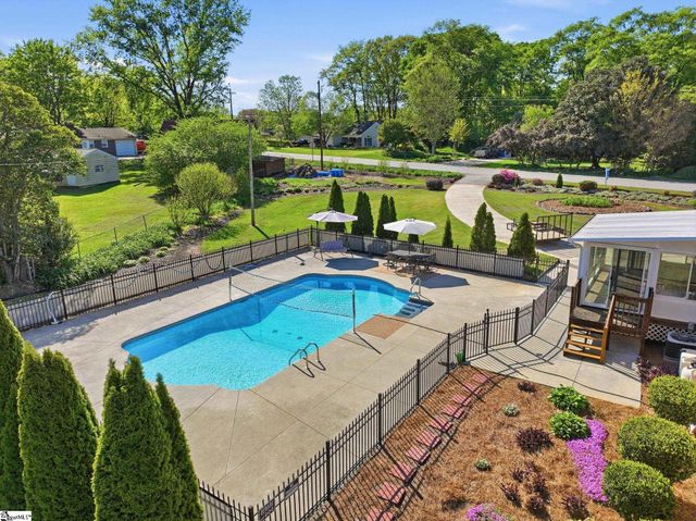 300 Bethel Drive, Mauldin, SC 29662