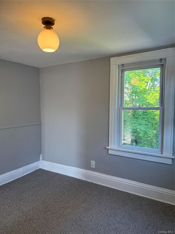20 Van Buren Street, Warwick, NY 10990