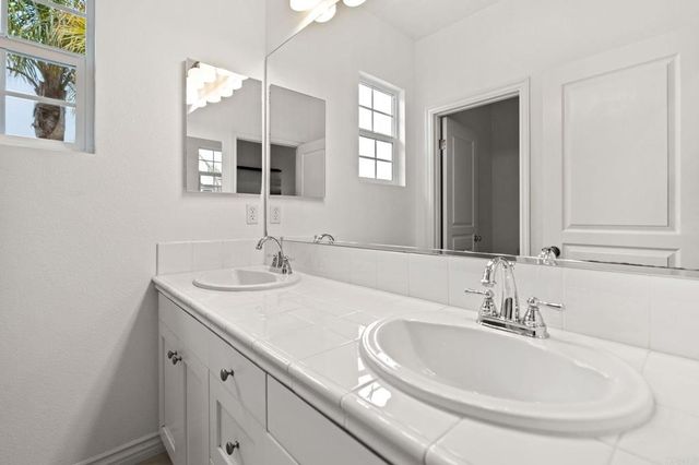 2705 Plumeria Drive, Carlsbad, CA 92009