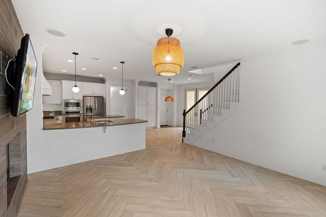2705 Plumeria Drive, Carlsbad, CA 92009