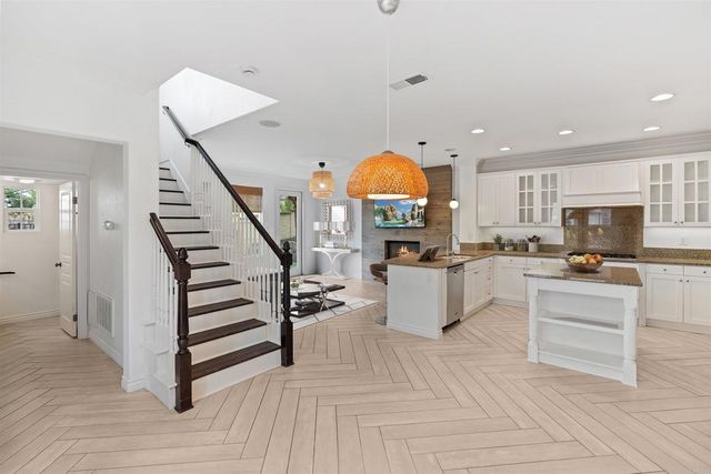 2705 Plumeria Drive, Carlsbad, CA 92009