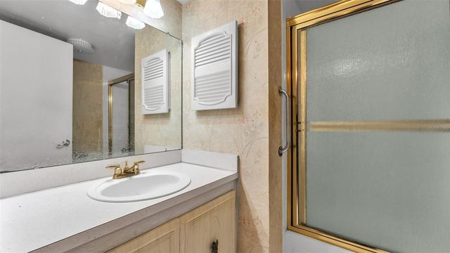 1130 N LAKE PARKER AVENUE A109, Lakeland, FL 33805