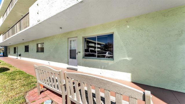 1130 N LAKE PARKER AVENUE A109, Lakeland, FL 33805