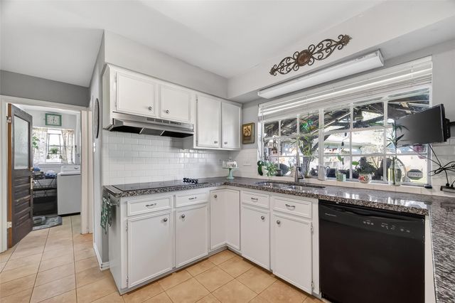 3107 Silver Springs Drive, La Porte, TX 77571