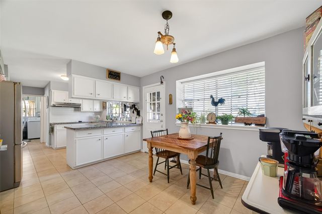 3107 Silver Springs Drive, La Porte, TX 77571