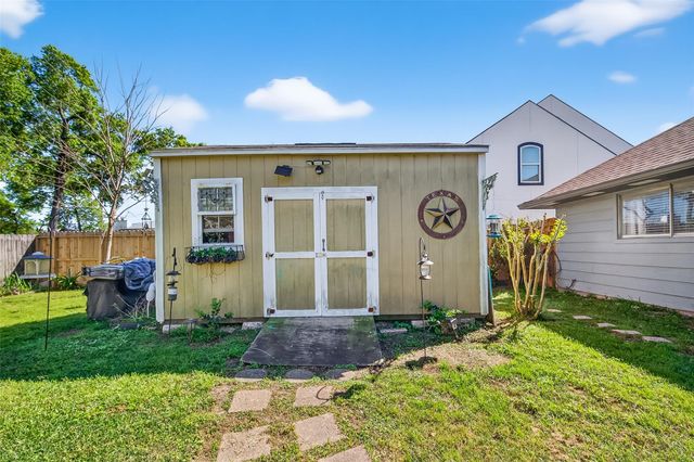 3107 Silver Springs Drive, La Porte, TX 77571