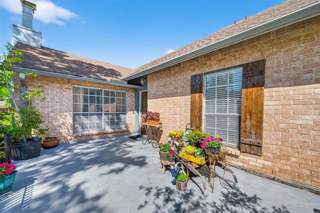 3107 Silver Springs Drive, La Porte, TX 77571