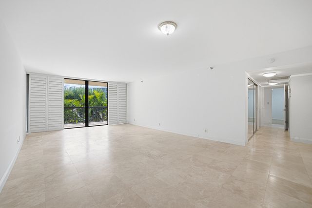 4740 S Ocean Boulevard 315, Highland Beach, FL 33487