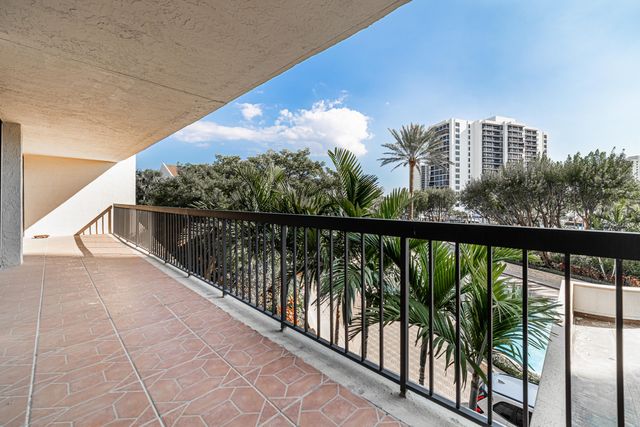 4740 S Ocean Boulevard 315, Highland Beach, FL 33487