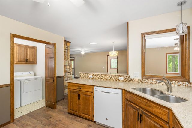 4 Monovar Lane, Hot Springs Village, AR 71909