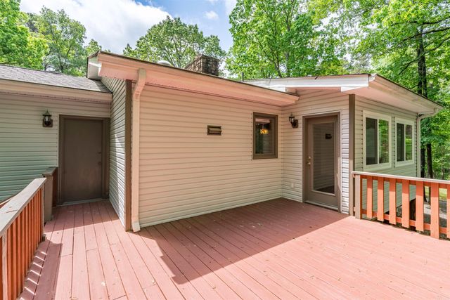4 Monovar Lane, Hot Springs Village, AR 71909