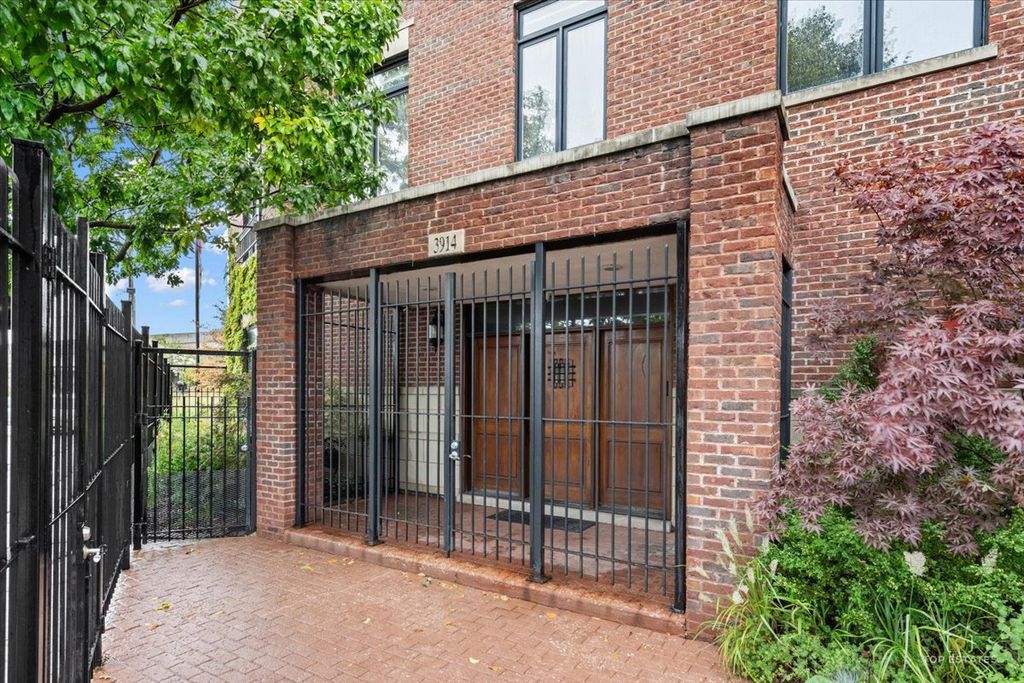 3914 W 51st Street, Chicago, IL 60632 — photo 2