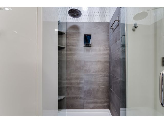 1600 PEARL St 608, Eugene, OR 97401