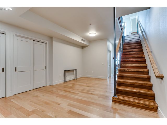 1600 PEARL St 608, Eugene, OR 97401