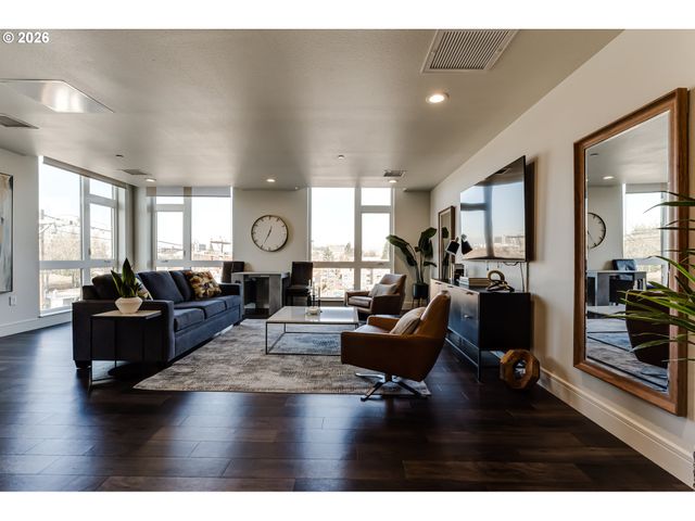 1600 PEARL St 608, Eugene, OR 97401