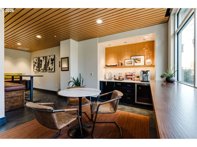 1600 PEARL St 608, Eugene, OR 97401