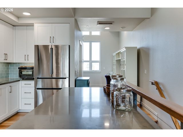 1600 PEARL St 608, Eugene, OR 97401