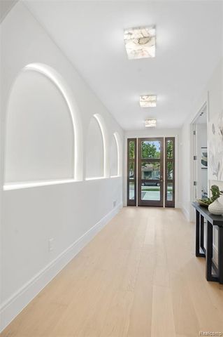 4106 Elmhurst Avenue, Royal Oak, MI 48073