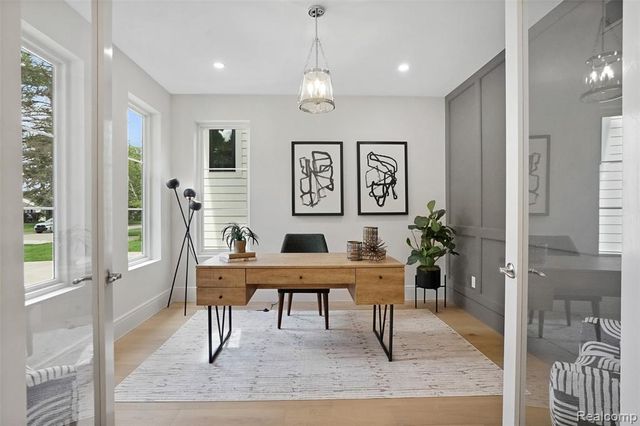 4106 Elmhurst Avenue, Royal Oak, MI 48073