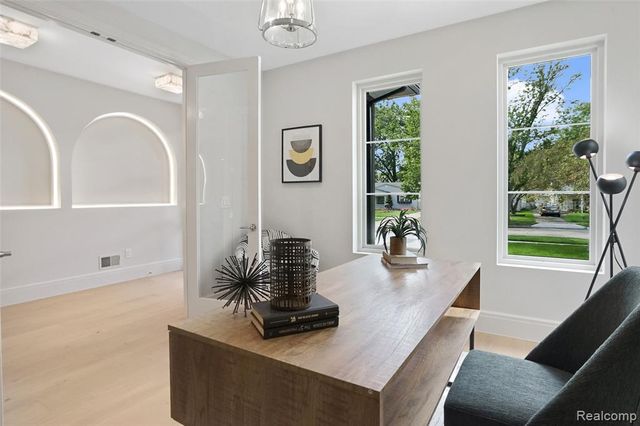 4106 Elmhurst Avenue, Royal Oak, MI 48073