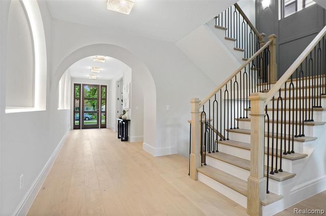 4106 Elmhurst Avenue, Royal Oak, MI 48073