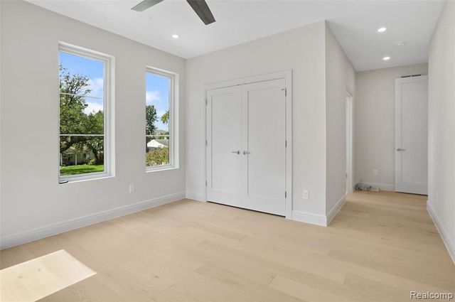 4106 Elmhurst Avenue, Royal Oak, MI 48073
