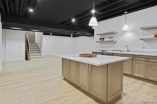4106 Elmhurst Avenue, Royal Oak, MI 48073