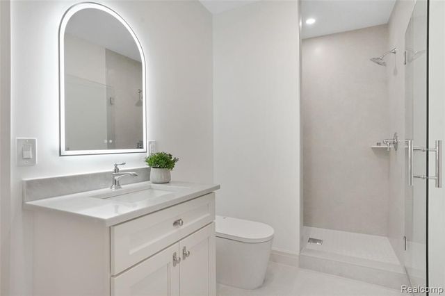4106 Elmhurst Avenue, Royal Oak, MI 48073