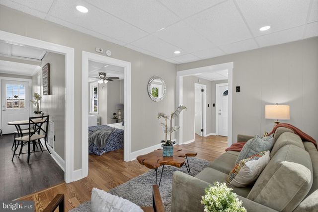 908 PRICE ST, Marcus Hook, PA 19061