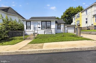 908 PRICE ST, Marcus Hook, PA 19061