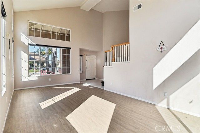 5667 Dartmoor Circle, Oceanside, CA 92057