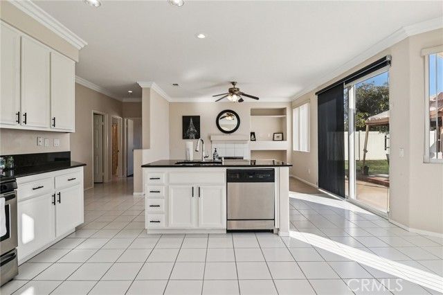 5667 Dartmoor Circle, Oceanside, CA 92057