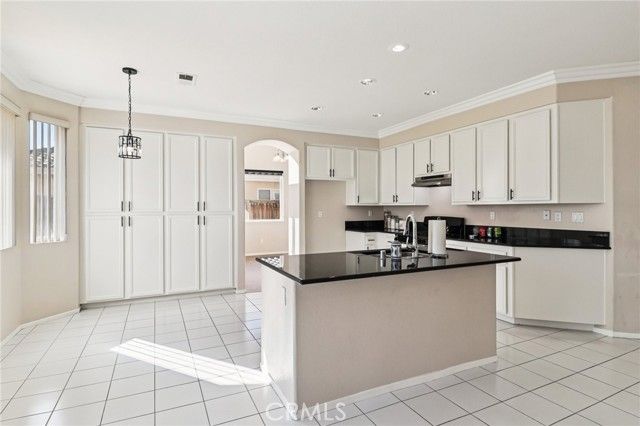 5667 Dartmoor Circle, Oceanside, CA 92057