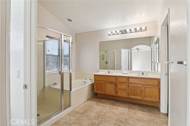 5667 Dartmoor Circle, Oceanside, CA 92057