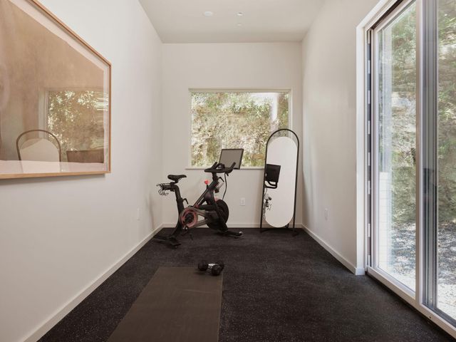 1901 Toro Canyon RD, Austin, TX 78746