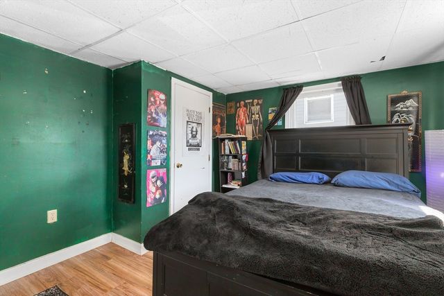 22 Montgomery St, Fall River, MA 02720