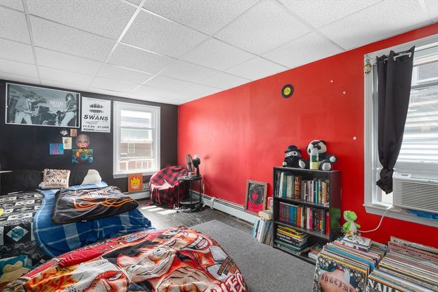 22 Montgomery St, Fall River, MA 02720