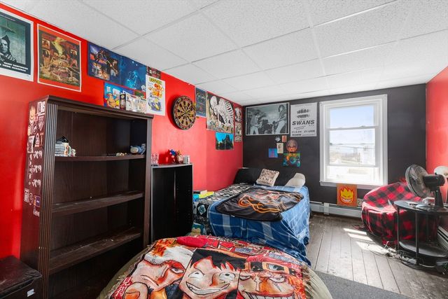 22 Montgomery St, Fall River, MA 02720