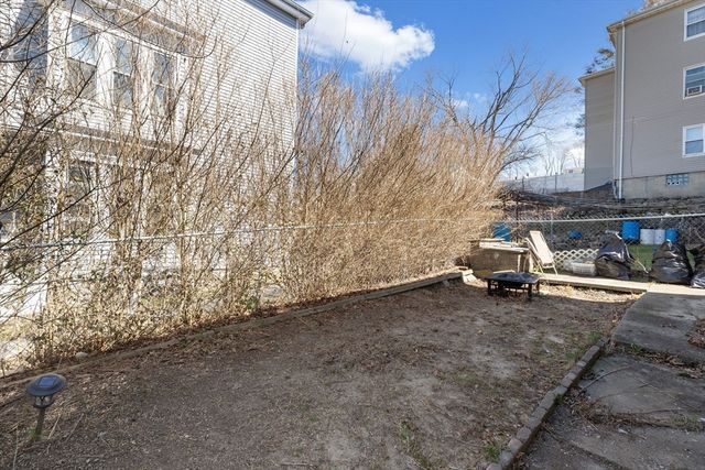 22 Montgomery St, Fall River, MA 02720