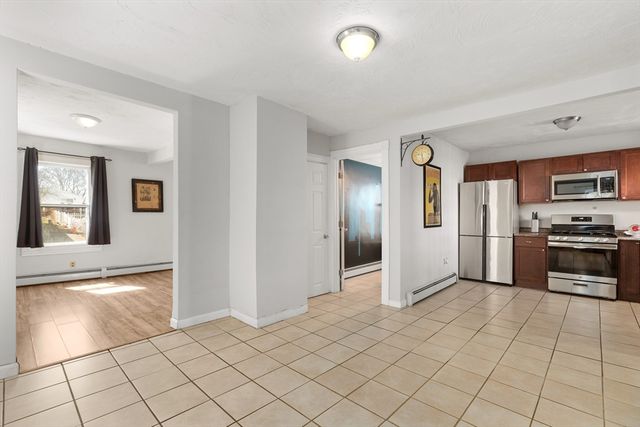 22 Montgomery St, Fall River, MA 02720