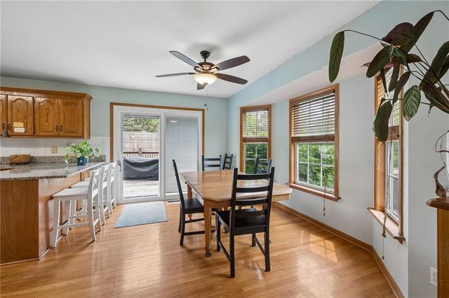 325 SE Canterbury Lane, Lee's Summit, MO 64063