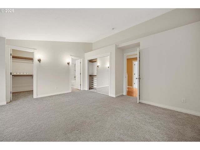 5966 FROST Ln, Lake Oswego, OR 97035