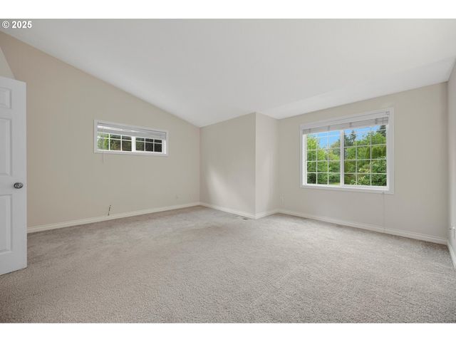 5966 FROST Ln, Lake Oswego, OR 97035