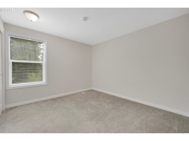 5966 FROST Ln, Lake Oswego, OR 97035