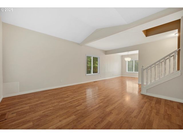 5966 FROST Ln, Lake Oswego, OR 97035