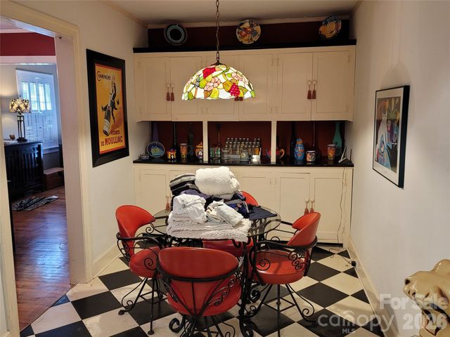 318 W Sixth Avenue, Gastonia, NC 28052
